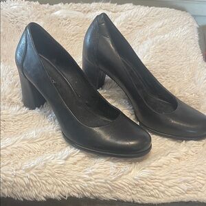 Ecco Black Leather Heels